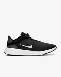 NIKE REVOL